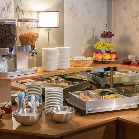 Zur Sonne Гостевой дом Варен